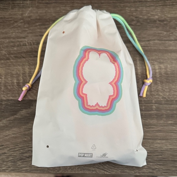 Authentic Big Into Energy Labubu - Happiness - Picture 2 of 10